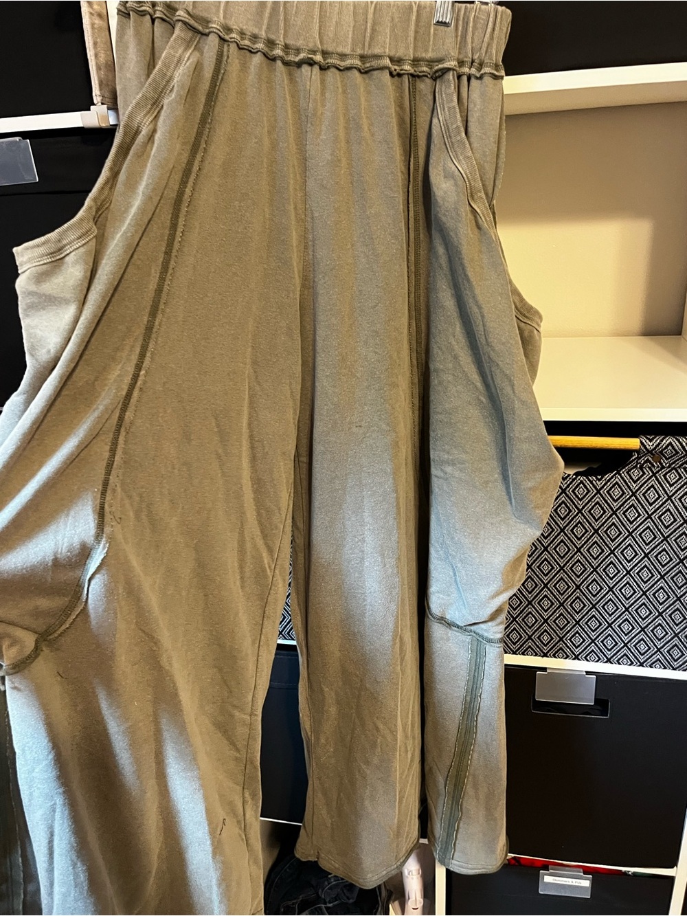 Olive Green Wide Leg Pocket Pants - Picture 2 of 5